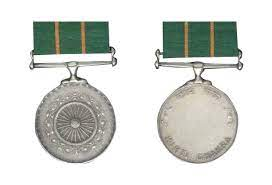 BSF_India's tweet photo. On Independence Day 2022, SI(GD) Paotinsat Guite &amp; Ct (GD) Sudip Sarkar of @BSF_India awarded Kirti Chakra (Posthumously) for displaying conspicuous gallantry, selflessness &amp; intrepidity at the risk of their lives above &amp; beyond the call of duty in the highest traditions of BSF. https://t.co/XVVmpXBsIe