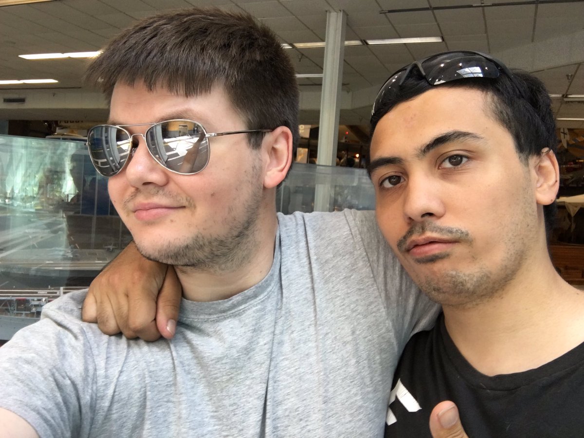 MothDetective's tweet photo. ///Spending a day in Florida with my best friend @RangerDeerDemon./// https://t.co/aOkBJAmWt1