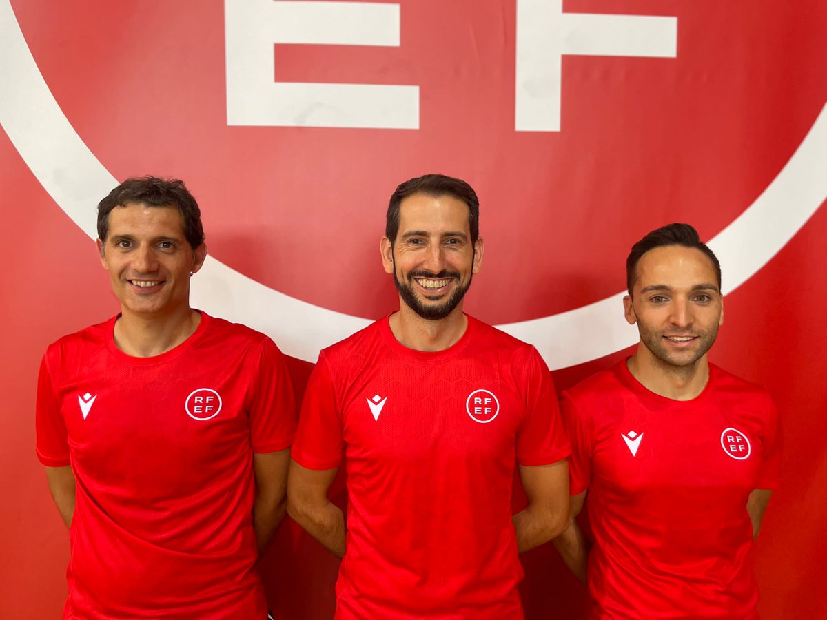 CoGAFS's tweet photo. Los compañeros navarros de 1ª y 2ª División en las pruebas físicas y técnicas celebradas en Las Rozas.
👤 David Urdánoz
👤 Iñaki Castillejo
👤 Eduardo Otamendi
@colegionavarro
#futsal #pruebasfisicas #futsalreferee #rfef #ctnafs #quenotelocuenten #cogafs https://t.co/4FOl1E9La9