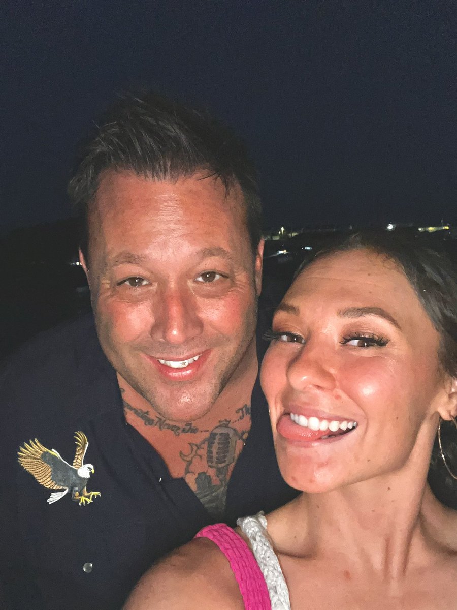burrr_10's tweet photo. @unclekracker ❤️ https://t.co/Nvv4aswF7t