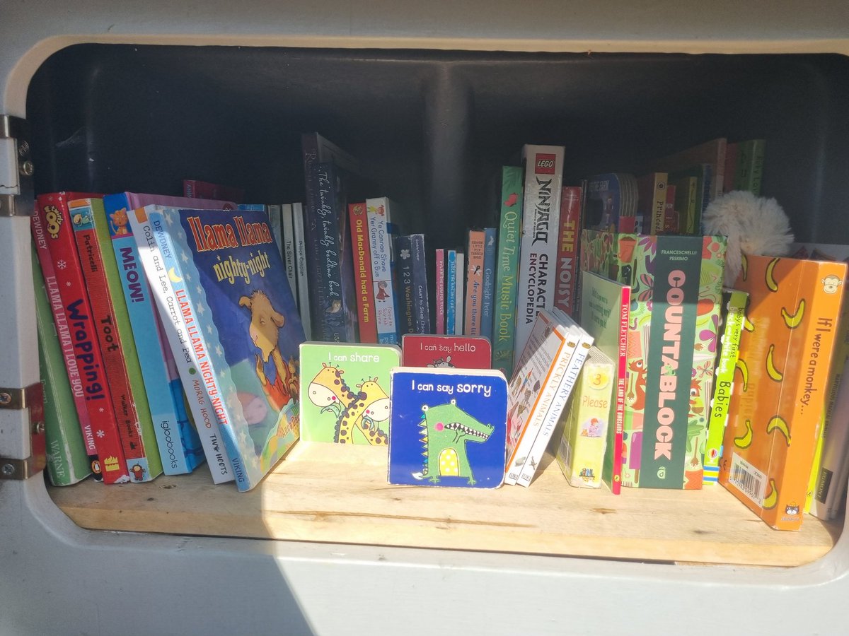 LFL_NEdinburgh's tweet photo. This is an amazing milestone! >20,000 books children's books redistributed to be read again! Watch out for more wee libraries coming soon... #readabook #leaveabook #takeabook @Bruce_Adamson @Hedzie @scottishbktrust @Barrattplc https://t.co/LCuHkixSz0