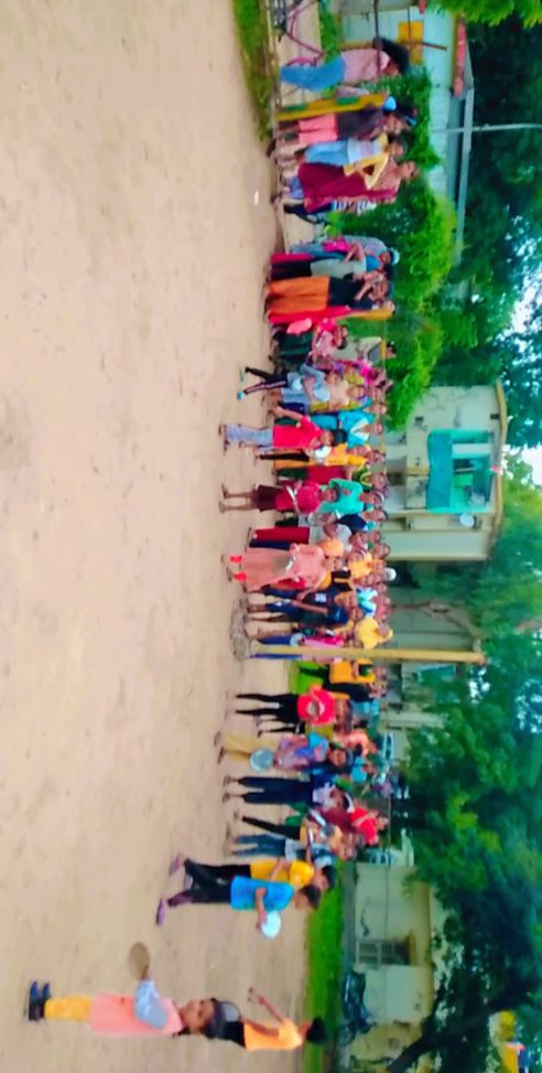 srpf15's tweet photo. સરકાર દ્વારા કરવામાં આવેલ  પગાર વધારો ની જુથ_15 ના જવાનોએ કરી  ઉજવણી https://t.co/EaJrIu7vw4