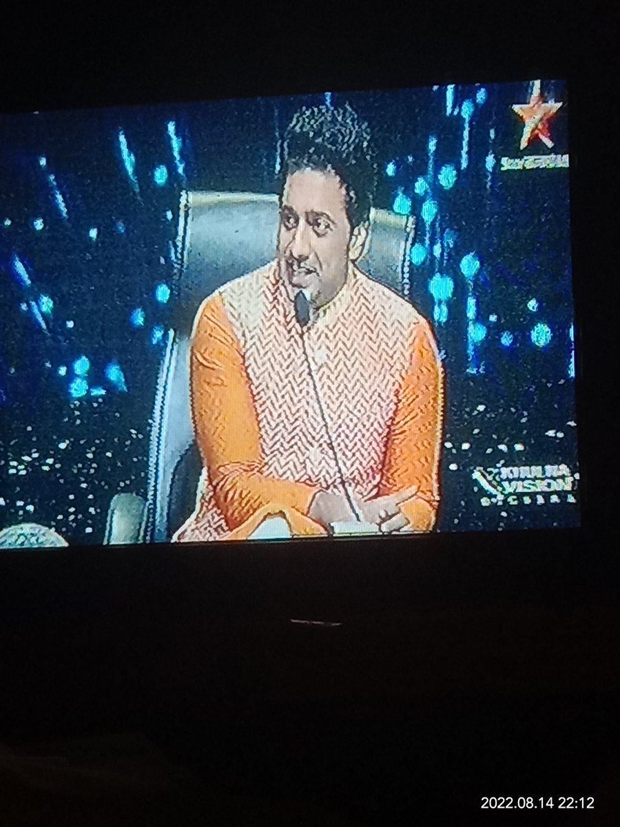 TrishaShill's tweet photo. Awwwwwwwwww so sweet❤santi pai tmk ektu khani dekhleo❤😭😭
Now i saw this👀👀👀
#ddjs3 specially my Dev's Show🥰🥰🥰 @idevadhikari @StarJalsha_ @DEV_PvtLtd https://t.co/tn1i2FwIGZ