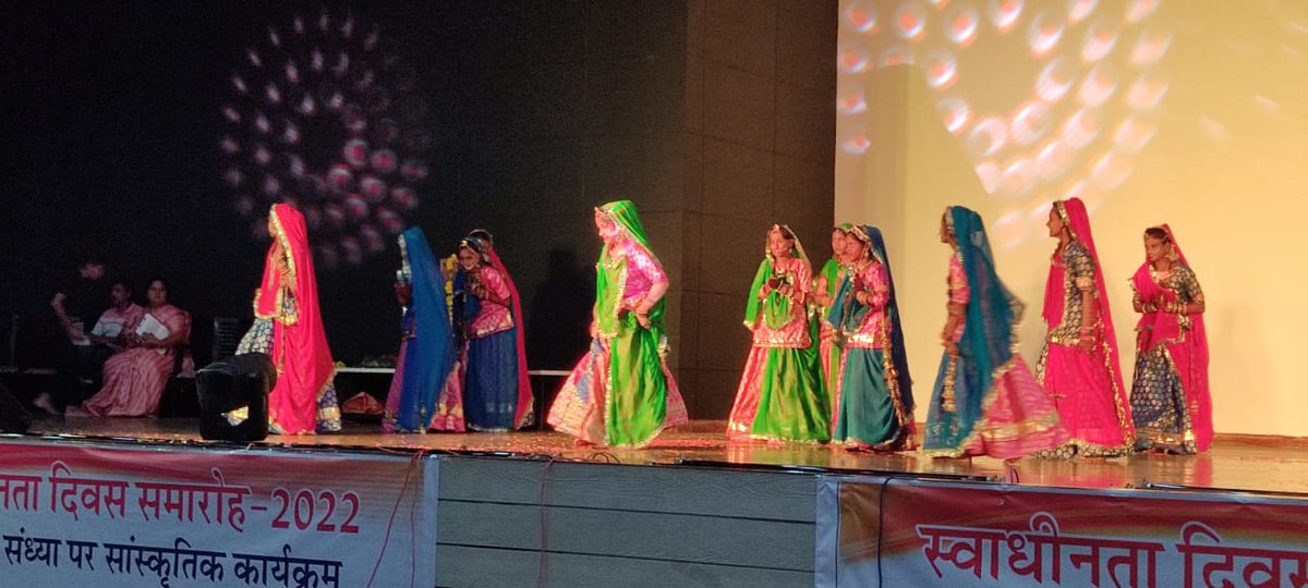 DmChittorgarh's tweet photo. चित्तौड़गढ़  में छाया आजाद�� के पर्व का उल्लास
CLICK HERE
https://t.co/7tpZzPGvxq
@DIPRRajasthan
@Arvindposwl_IAS
@ashokgehlot51 https://t.co/AE8tkRDtrU