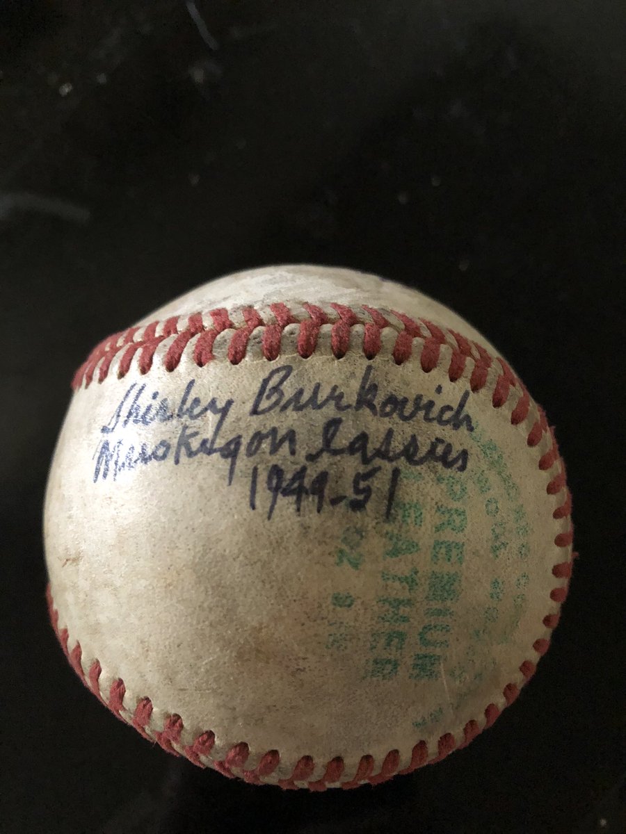 GaryJLynn's tweet photo. @ALOTO In 2004 at the MLB All Star Fan Fest in Houston I was given a ball from the Women’s League that was suppose to be auctioned off. My room looks like a sports museum and this is one of my favorite possessions. I saw the movie many times. https://t.co/scfLLLCauT