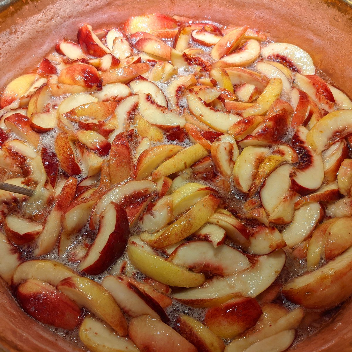 CopperPanJams's tweet photo. Delicious batch of White Nectarine Jam! Made, as always, with locally grown organic fruit in our French copper pan! Try some today.
https://t.co/zpdGYUUJWg https://t.co/y7fDQG7oS4