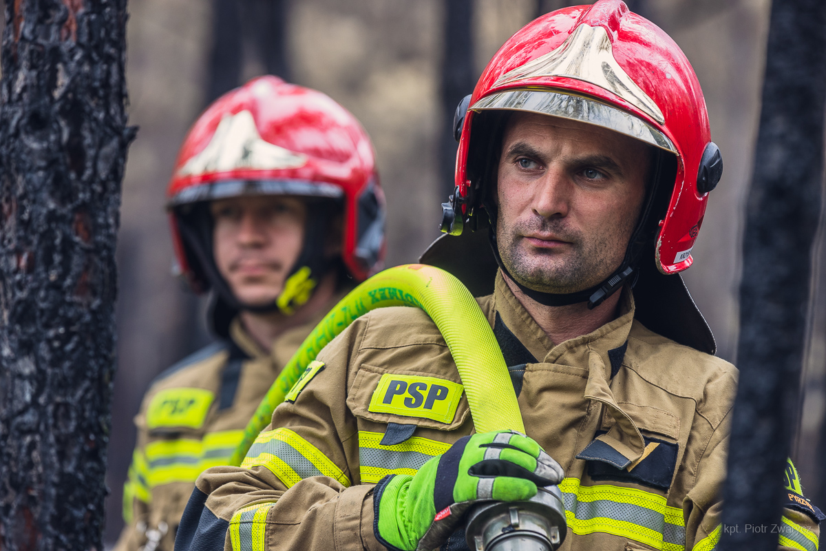 KGPSP's tweet photo. #MisjaFrancja 🇵🇱🇫🇷
"Jestem i będę walczył, mimo wszystko !"
Przy ciężkiej, fizycznej pracy, dziękujemy za każde słowo wsparcia🫶👨🚒❤️
#EUCivPro #euecho #EUSavesLives #civpro
@eu_echo
@MSWiA_GOV_PL
@PompiersFR
Zdjęcia: kpt. Piotr Zwarycz https://t.co/r9aBAO9Y76