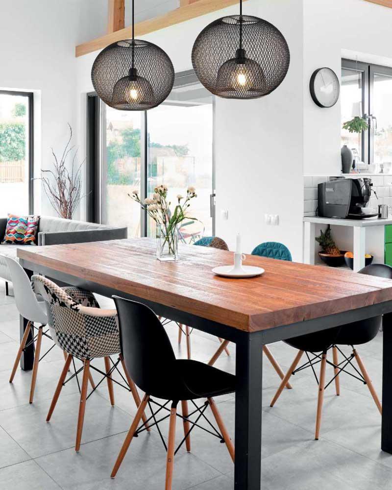 Lámpara de colgar DUB en metal calado en color negro.
We are OPEN!

keisu-shop.com/lamparas-de-co…

#summer #verano #interiorismo #decoracion #interiordecor #diseño #home #shop #rebajas