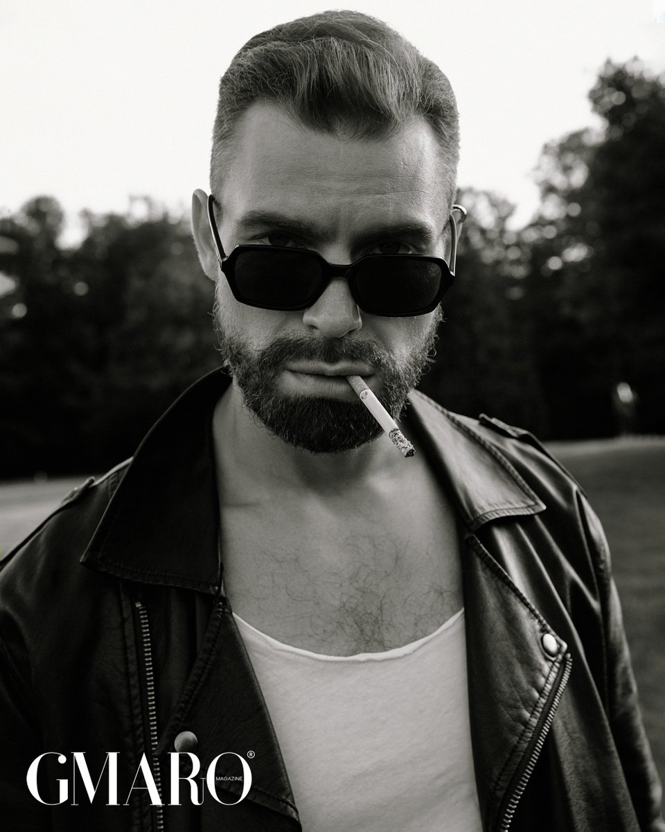 GMARO Magazine November 2021 Issue

Photographer - DEN BANDILET  
Model - NIKITA ANISIMOV
Model Agency - DNK MODEL MANAGEMENT
Hair Stylist - MARY LEE

#publisher #GMAROMAGAZINE #magazine #submissions #GMARO #fashion