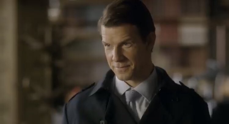 DorothyEubank16's tweet image. The master at saying so much without saying a single word! @Eric_Mabius powerfully plumbs the depths of @MarthaMoonWater's words in every #SignSealedDelivered! #POstables worldwide need so many more! @hallmarkmovie @ElizabethYostHC #LisaHamiltonDaly @RandPope  #DeliverMoreSSD