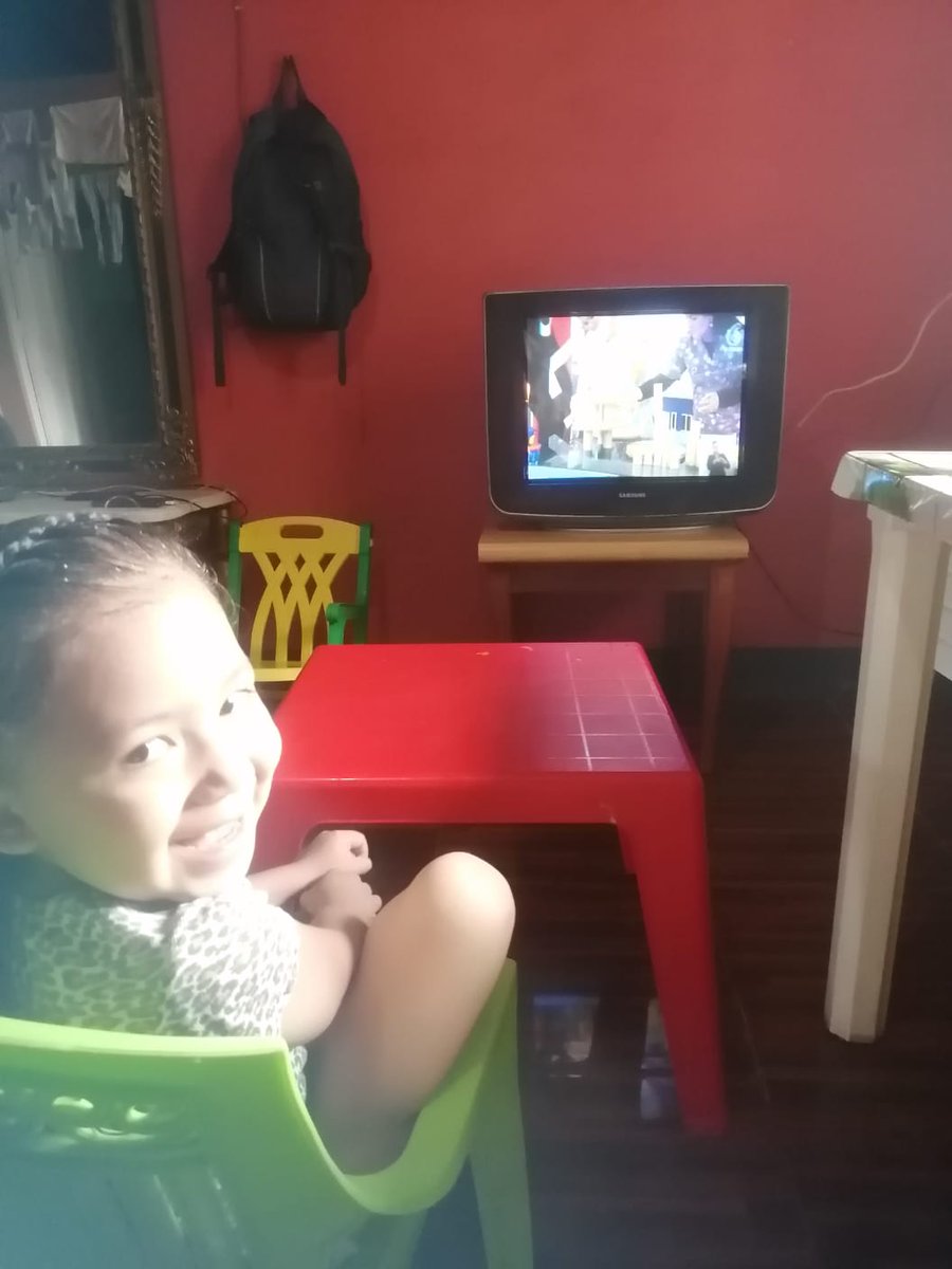 MinedPosoltega's tweet photo. #Ahora || Estudiantes y docentes, visualizan desde sus hogares #TeleClases nivelado y reforzando conocimientos.
👏👏👩🏫👨🏫👨👩👧👦👦👧🤝✅✅
#PatriaBenditayLibre https://t.co/mV7ZOZRU11
