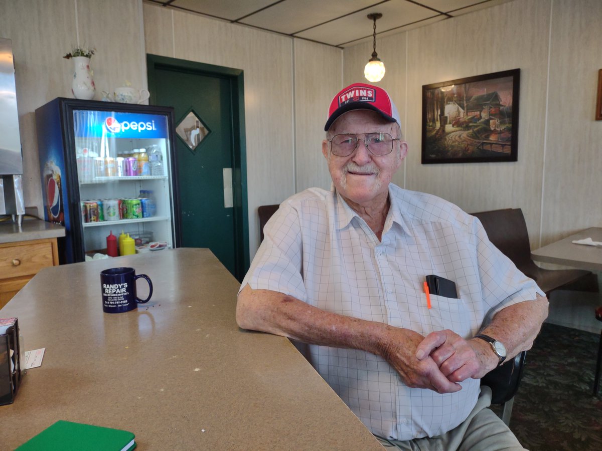 Happy birthday to Earl, our oldest grower! 105 years old and still growing strong. We love hearing Earl share his wealth of knowledge and tell us all about his years of dedication to American Crystal, his passion for being in the field and so much more. Talk about a sweet story!