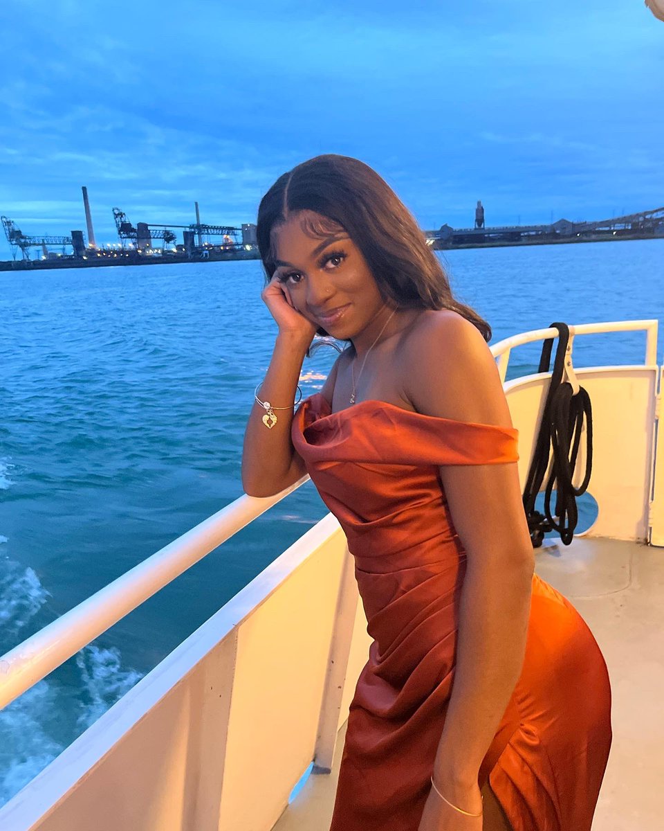 Jada_tiarah's tweet photo. Real Life Barbie Doll💋
08•13•2022 https://t.co/lzvzy6S9Dc
