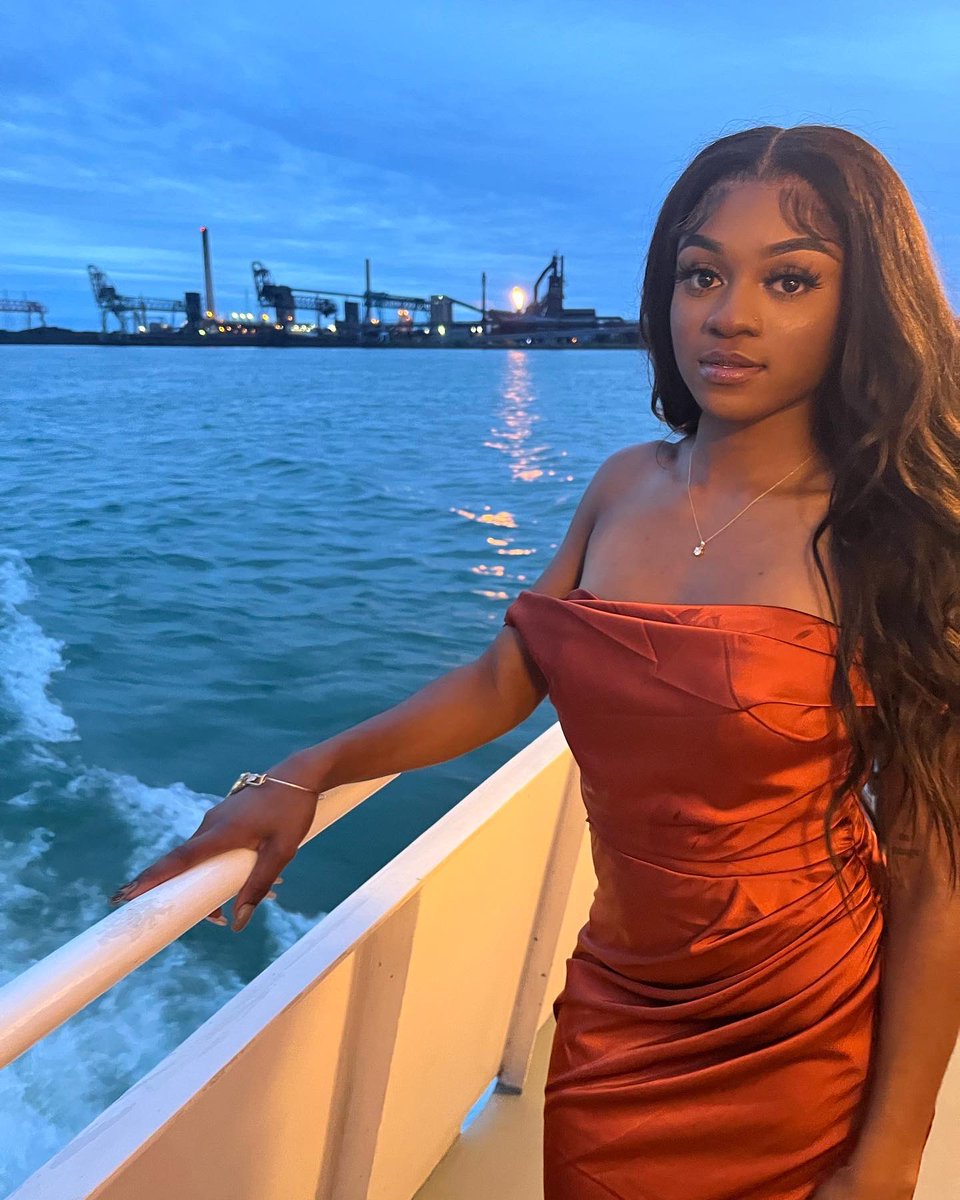 Jada_tiarah's tweet photo. Real Life Barbie Doll💋
08•13•2022 https://t.co/lzvzy6S9Dc