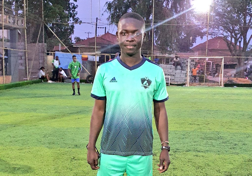 MuwoSilas96's tweet photo. Glad to have featured for the @ababeembe15 at the @HoM04_09 Mini Tournament.

Sunday Well Spent 😊

#ShackAt100 https://t.co/iGK1Xgwtqd