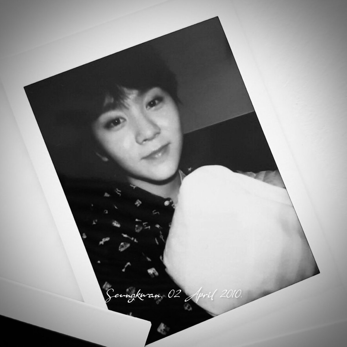 —139.

foto ini diambil Mas Nu, 3bulan sebelum kwan pulang susul mamah dan papah.