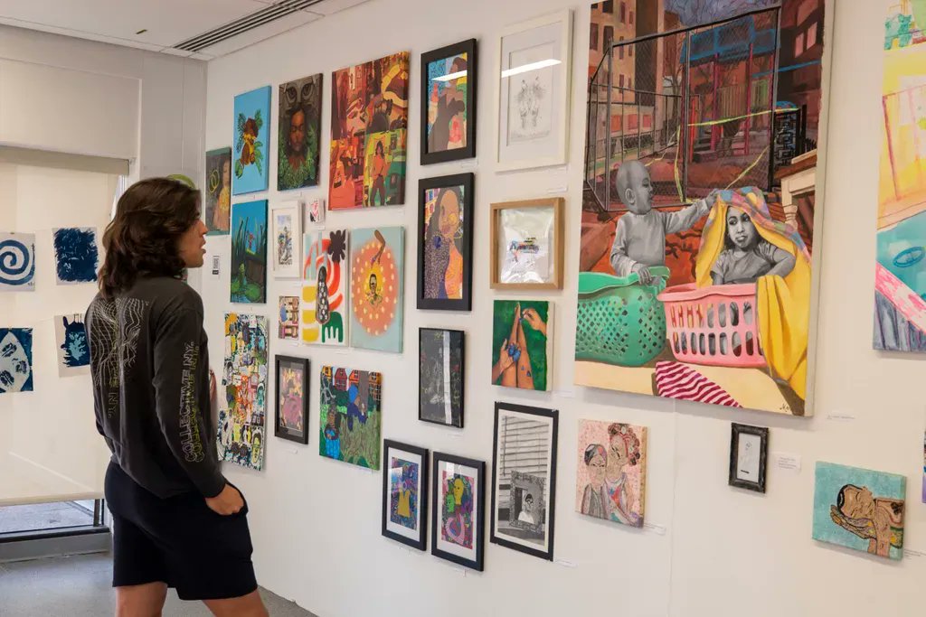 JerseyCity's tweet photo. The group show “Pause Listen Love” is on display at the Commuter Gallery at 15 PATH Plaza in Journal Square through the end of the month.  Gallery Hours are: Sundays 4-7, Tuesdays 5-9, Thursdays 5-9 and Fridays 4-8.  @JCArtCulture #jcmap @PANYNJ https://t.co/3s7gkDOVgE