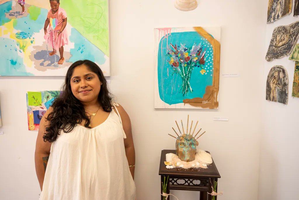 JerseyCity's tweet photo. The group show “Pause Listen Love” is on display at the Commuter Gallery at 15 PATH Plaza in Journal Square through the end of the month.  Gallery Hours are: Sundays 4-7, Tuesdays 5-9, Thursdays 5-9 and Fridays 4-8.  @JCArtCulture #jcmap @PANYNJ https://t.co/3s7gkDOVgE