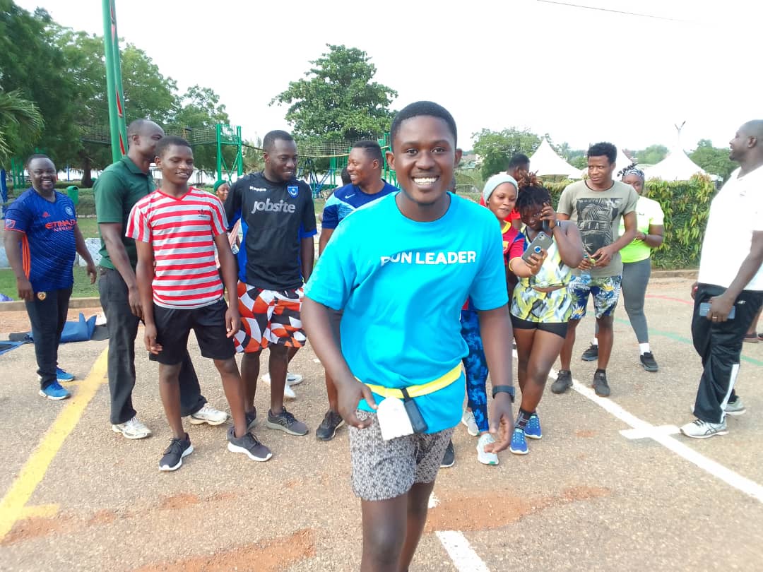 Ochams_Razor's tweet photo. The U.N. recently declared that everyone on the planet has a right to a clean, healthy environment. Thanks to the amazing runners in Accra who made #CleanAirAccra happen and to those who ran in solidarity in Cape Town. #CleanAirCT #CleanAirLagos you are next! #CityZens4CleanAir https://t.co/9PUkzUOBFT