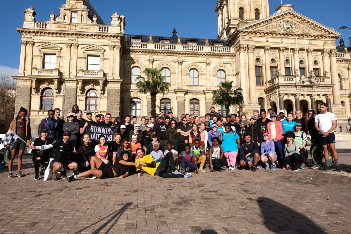 Ochams_Razor's tweet photo. The U.N. recently declared that everyone on the planet has a right to a clean, healthy environment. Thanks to the amazing runners in Accra who made #CleanAirAccra happen and to those who ran in solidarity in Cape Town. #CleanAirCT #CleanAirLagos you are next! #CityZens4CleanAir https://t.co/9PUkzUOBFT