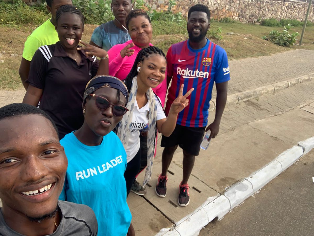 Ochams_Razor's tweet photo. The U.N. recently declared that everyone on the planet has a right to a clean, healthy environment. Thanks to the amazing runners in Accra who made #CleanAirAccra happen and to those who ran in solidarity in Cape Town. #CleanAirCT #CleanAirLagos you are next! #CityZens4CleanAir https://t.co/9PUkzUOBFT