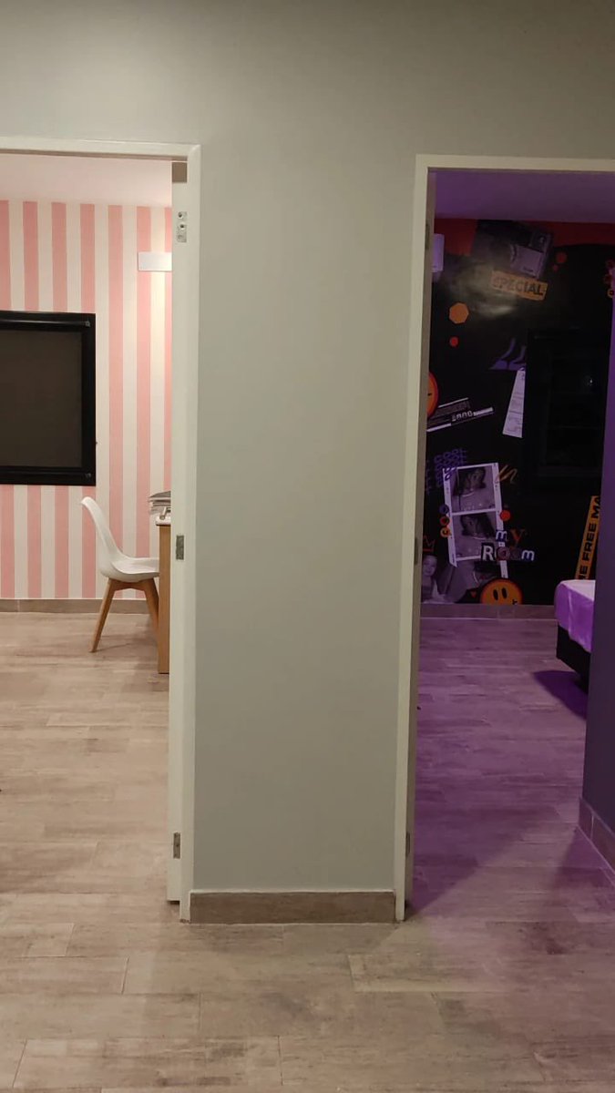 M1N10K's tweet photo. @danielhowell also u can see the difference between my twin’s room and mine https://t.co/peZXcBCDqt
