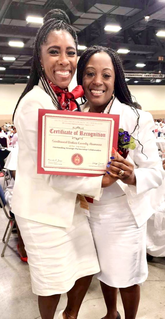 cbarksdale1913's tweet photo. SWDCA won 3 awards during the Regional Conference. MayWeek won for Outstanding Strategic Partnership Collaboration. Thank you to the May Week Committee for all your hard work and for allowing me to chair and lead you. #SASSY90 #SWDCA #MayWeek2022 https://t.co/YQv3HpXvxx