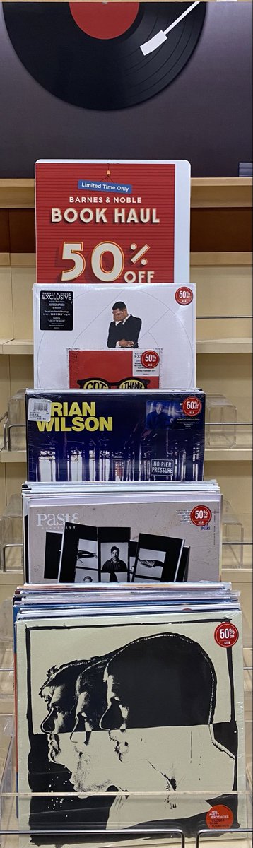 bnappleton's tweet photo. 50% off select vinyl and 30% off all CD’s!  All magazines are Buy One Get One 50% off…..including Fantasy Football Magazines!!!  And members or new members, enjoy $1 off of a hot or iced coffee or tea (Grande or Venti size)!  😋. All of these deals are for a limited time. https://t.co/zRdzZGqagn
