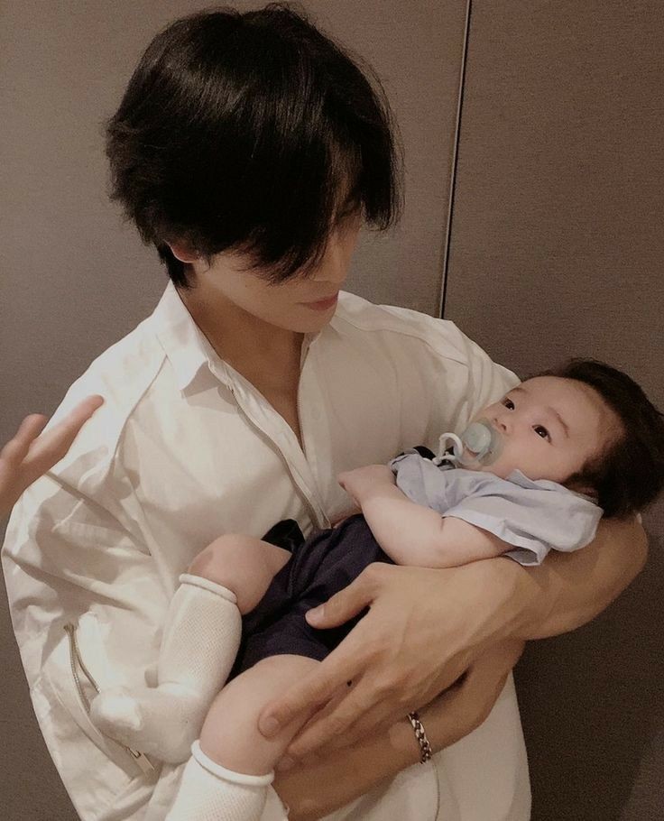 Feliz dia dos pais pro melhor pai do mundo!!! Ele me deu o melhor presente que eu poderia receber, ter uma família. Muito obrigada por tudo, sou muito orgulhosa e sortuda de te ter na minha vida, te amo!♡