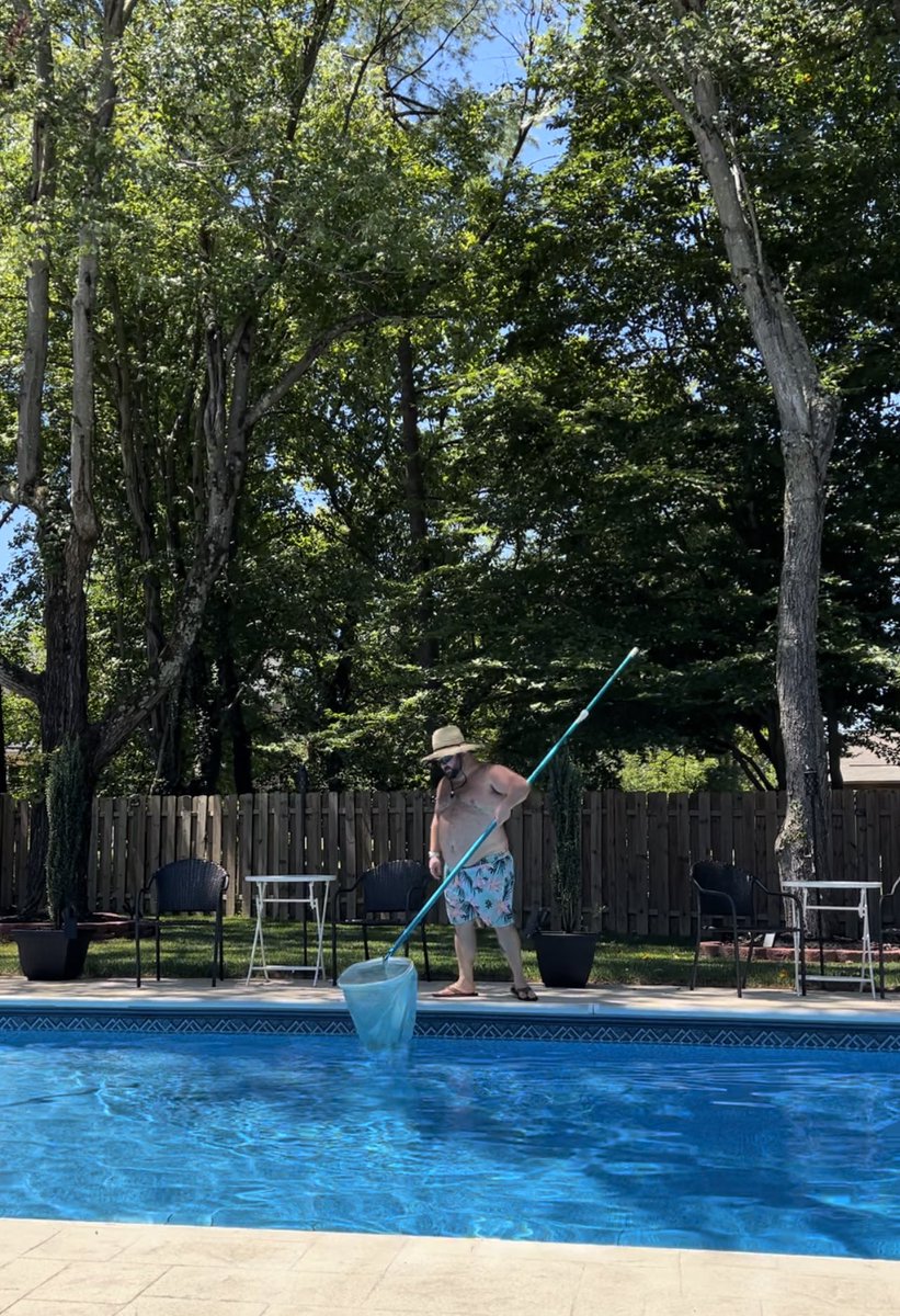 acoustickub's tweet photo. ๐ Weekend work. #pooldad #summer22 https://t.co/c4YMThC6GP