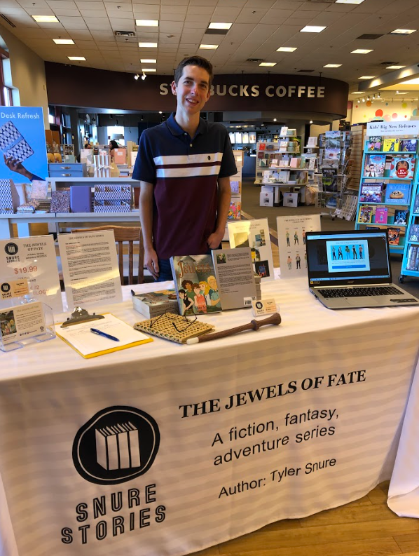 SnureStories's tweet photo. One of my last events before The Sword of Sorenth launches was a book signing at the Fairview Mall Chapters!! 📚

It was great seeing everyone who stopped by. 😁

Check the events page on my website to see where I’ll be after the book launch! https://t.co/k90CKGRz7G