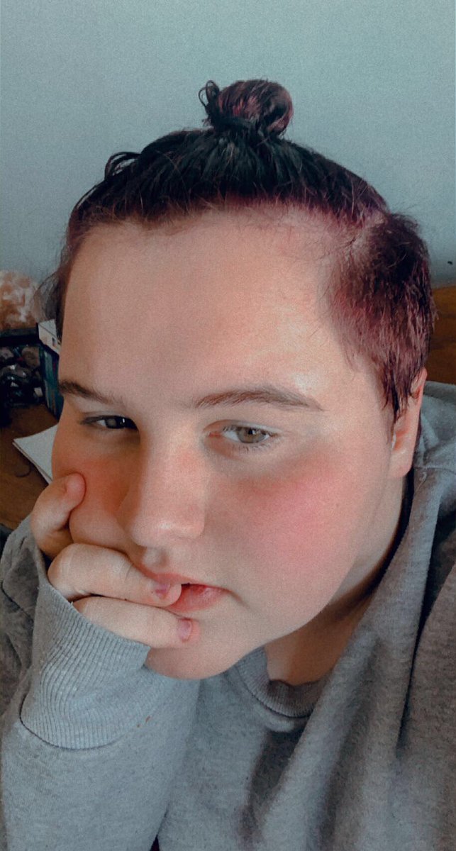 Kodabearx's tweet photo. Not new to nsfw twt just disappeared for awhile 

17
He/him
Bisexual 
Switch, no lean
Under 15 &amp; over 20 pls dni 
Soft &amp; hard kinks
Trigger warnings used if ever needed
In search for people to interact with
<33

↻ or ♡ to be moots https://t.co/IR5oYcfCKD