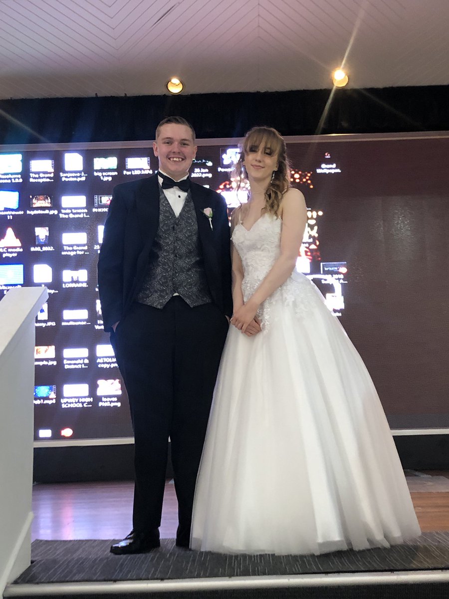 ShmegoShmepikz tweet media