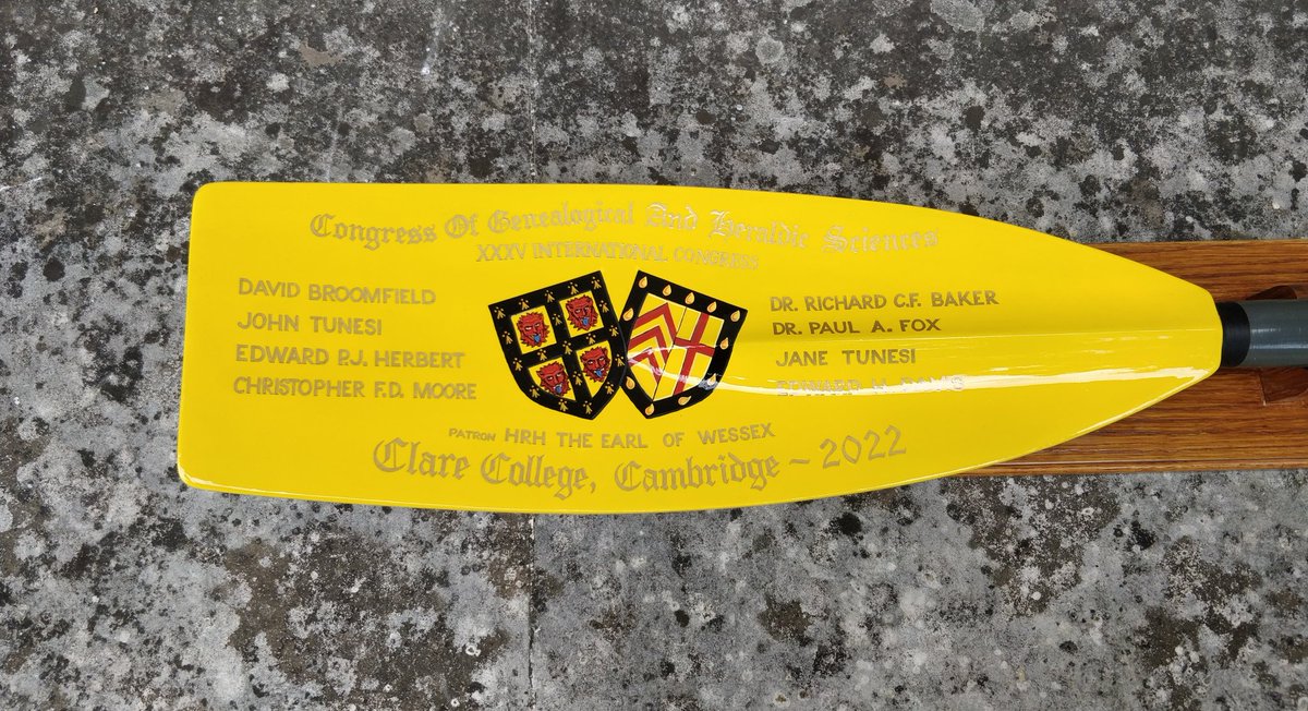 The 35th International Congress of Genealogical and Heraldic Sciences has their own trophy blade. Rowers love a bit of heraldry on kit, blades, blazers, etc, etc...