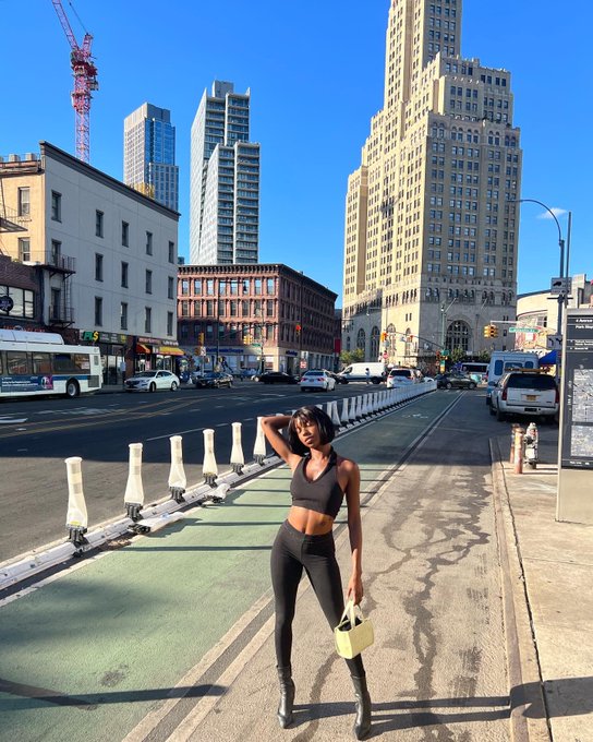 City Girlss https://t.co/a6k8WqI4BZ