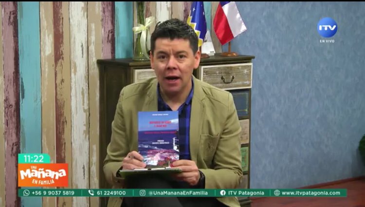 fcosanchezu's tweet photo. En @ITVPatagoniaHD conversando del libro “Historia de Faros y algo más”  https://t.co/jbHKalfBMM https://t.co/JW0x7hFlW5