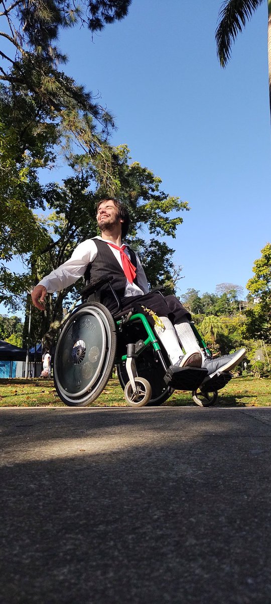 MundoPedroaf's tweet photo. 📸 @matheusnteles 

 #Bauernfest2022
#PedroFernandes  #ator #petropolis  #pcdnaluta #pcd  #respeito  #PcdGay  #pessoacomDeficiência #Pcdartista #cultura #LulaPresidente2022 #culturaImporta  #CulturaVive #PcdAtor  #Resistencia #forabolsonaro #VamosVencer #vaipassar https://t.co/aq8q7nrupa