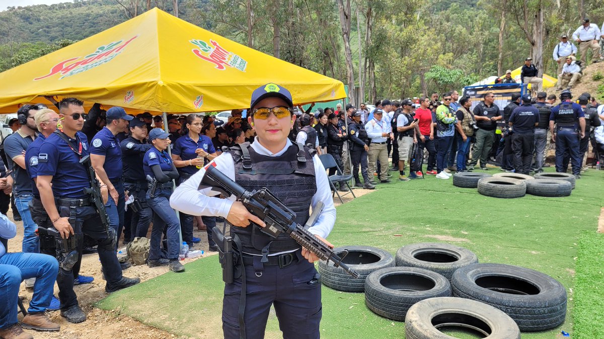 TirosBarragan's tweet photo. Felicidades por tu 1er Lugar Beatriz!
Campeonato de Tiro Policial Jalisco 2022 #SigSauer.
 @SSC_CDMX @UCS_GCDMX @OHarfuch https://t.co/znujeiPY3U