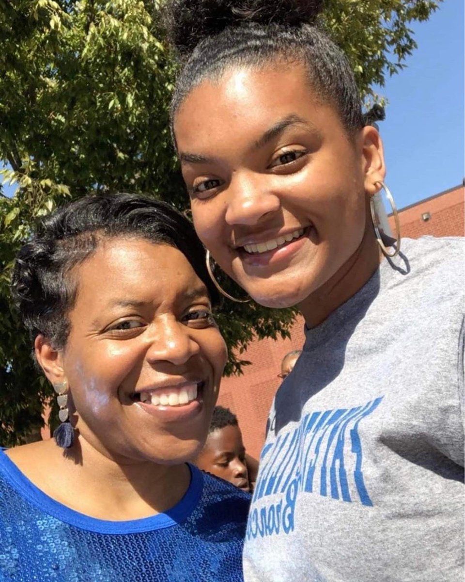uncfsu's tweet photo. #TheBroncoLegacyContinues
For Sandra Coble, this #BroncoLegacy is near and dear to her Bronco heart. Her daughter, Angel Richardson is currently a Junior at @uncfsu. They are a true heart to heart Bronco connection. Angel is set to be a part of #FayState24 Class of 2024. https://t.co/dmtjf56CkF
