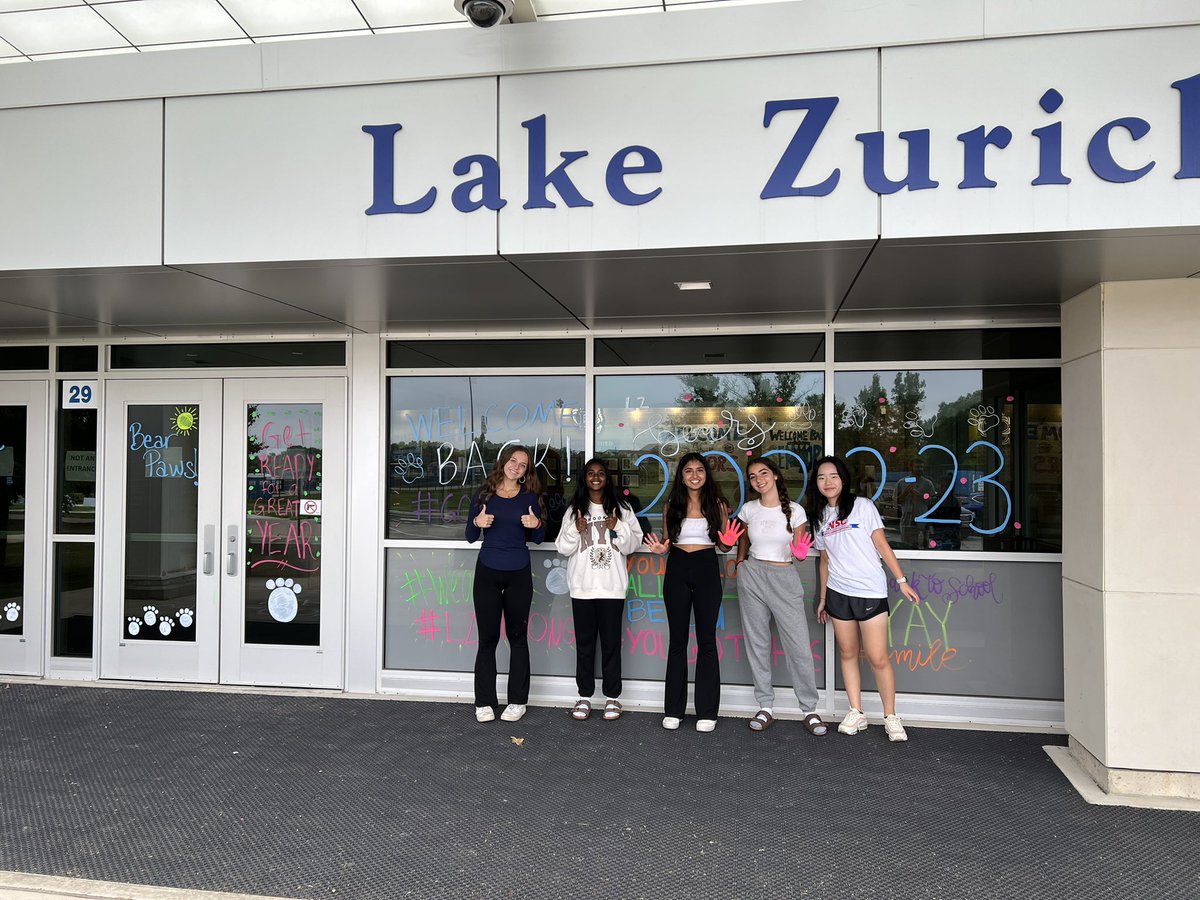LZHSStudCo's tweet photo. @LZHSStudCo took today to decorate for welcoming back our students this week. We canโt wait to see your excited faces and to get everyone involved at LZ!
#WeAreLZ #LZNATION #BackToSchool #ItsGoodToBeABear
@ErinDeLuga @LZHSBEARS @GalltKelley https://t.co/MAw959mlpO