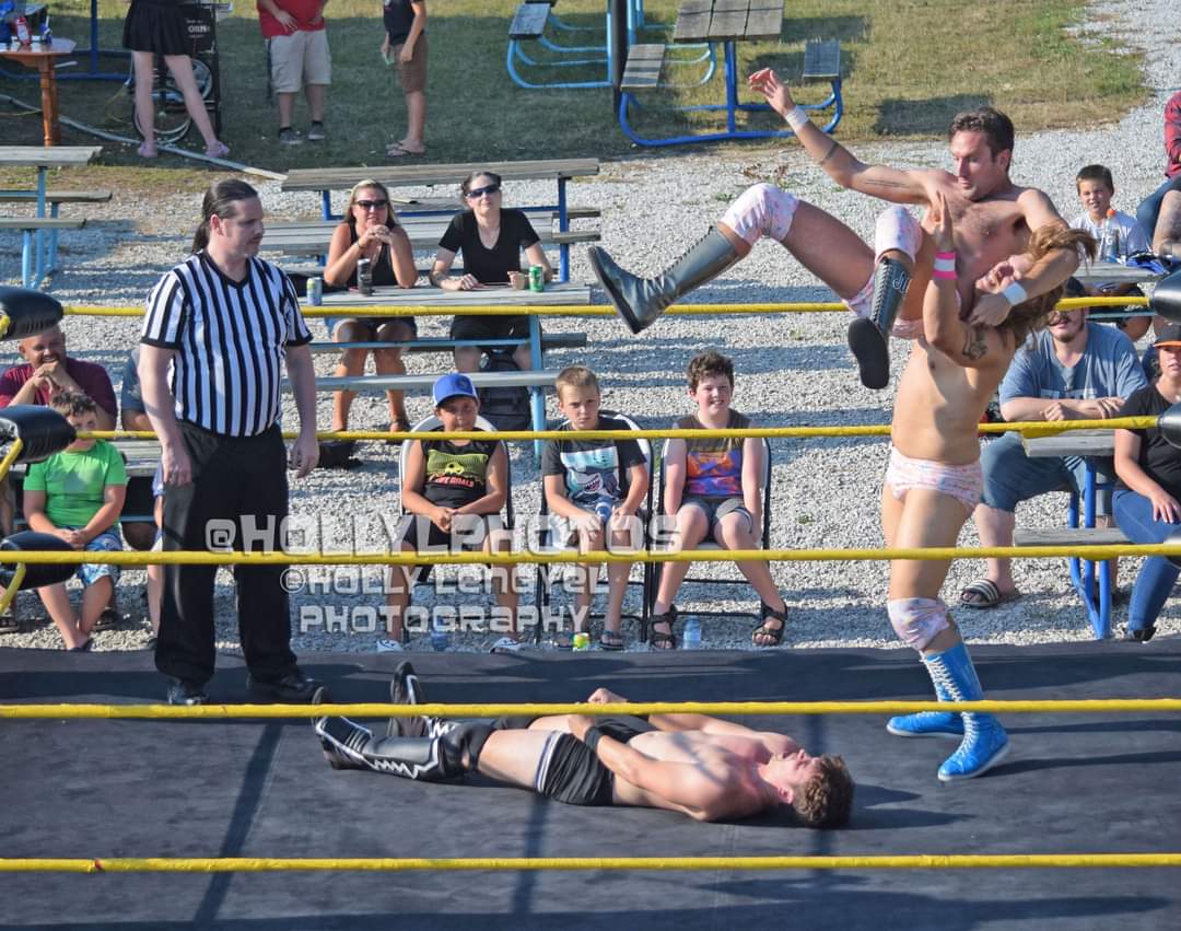 Holly L - Pro Wrestling Photography tweet media