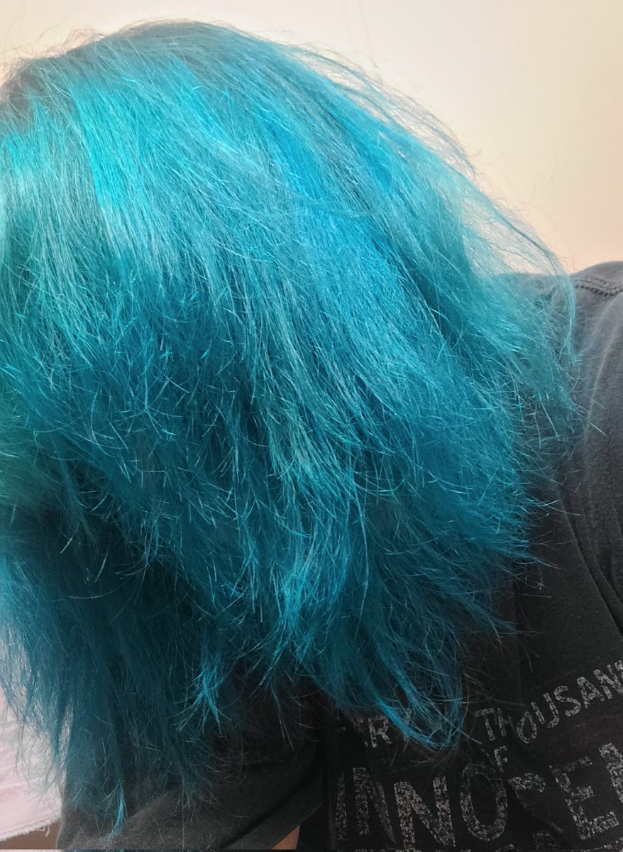 ItsCarly__Bitch's tweet photo. #VoodooBlue https://t.co/2VqaojBjVy