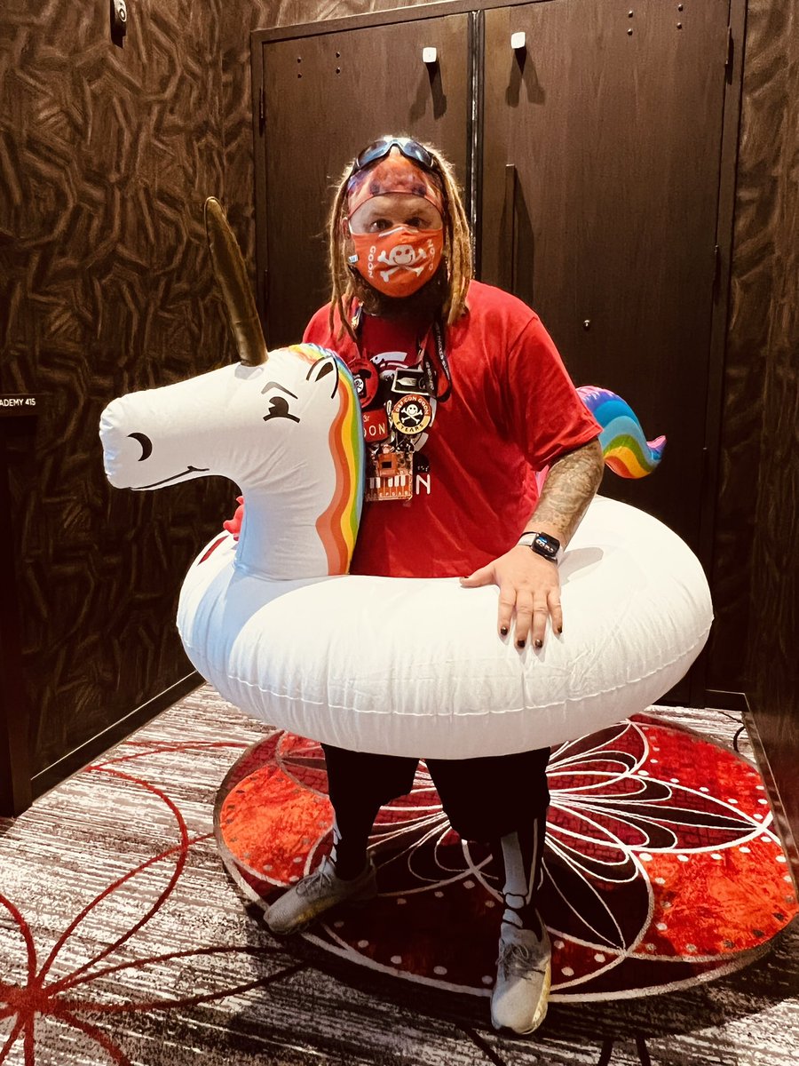 亡X尸ヨ尺♠♠♠ tweet media