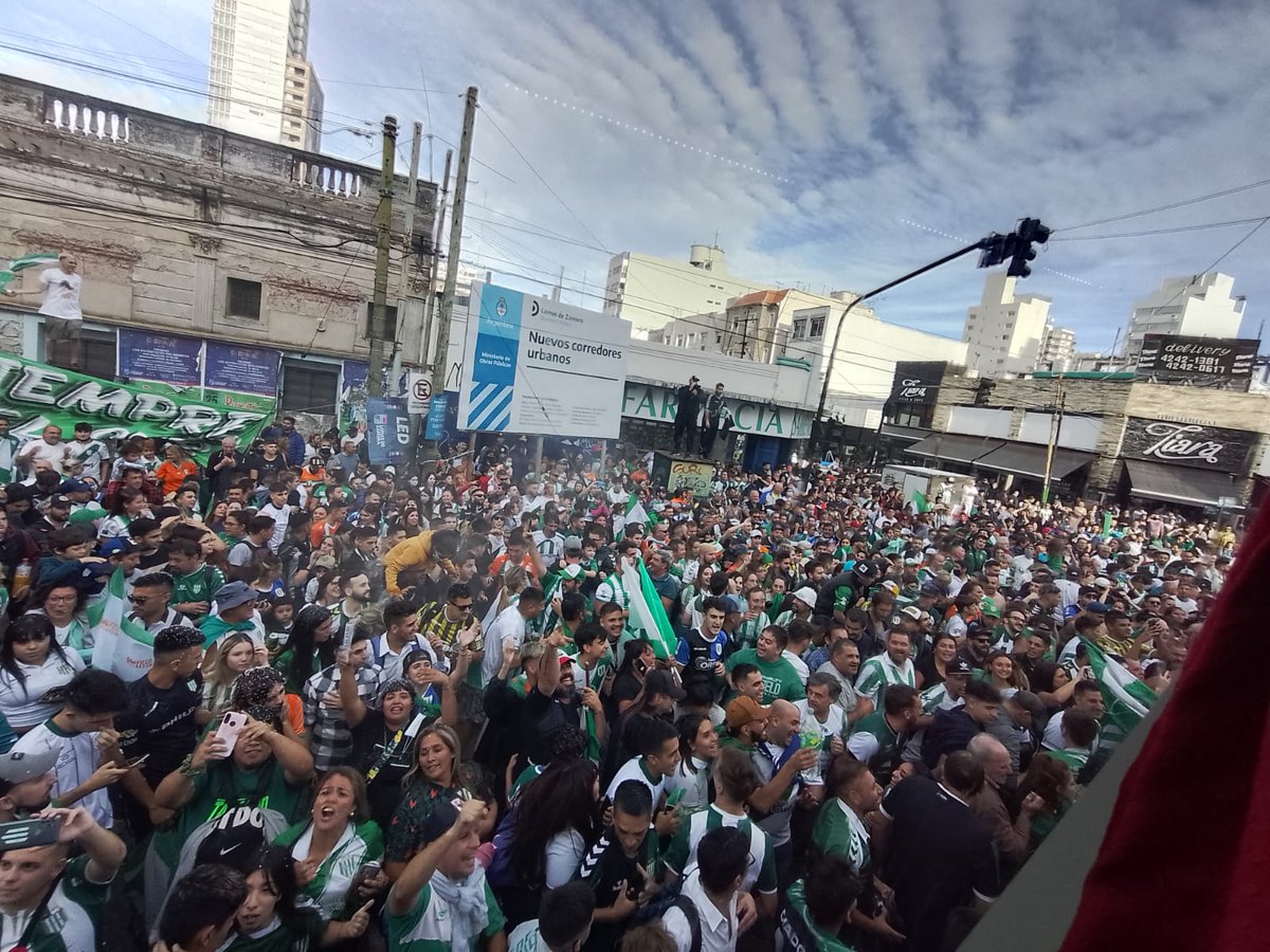 santiing__'s tweet photo. @GranateMecanico jajajs son hermosos, y eso que tenés clásicos para elegir porque te ganamos todos los años https://t.co/2tICEdqz4B