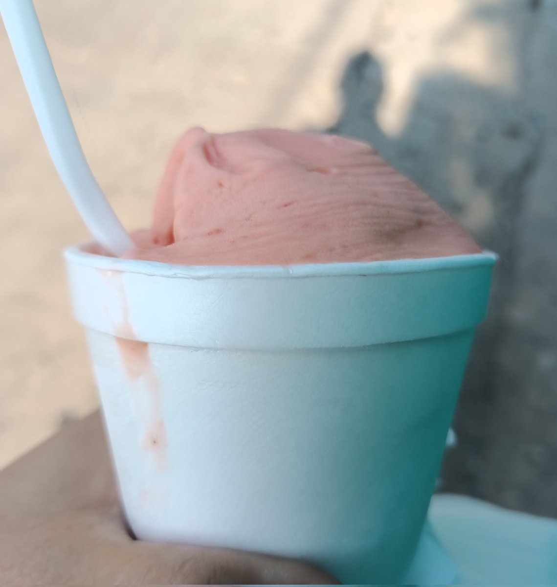 DiablillaHot32's tweet photo. Pal calorcito y los antojos... El único zapote que me puedo comer por ahora 🤣😂😅😈🔥 https://t.co/yS3l3cVy86
