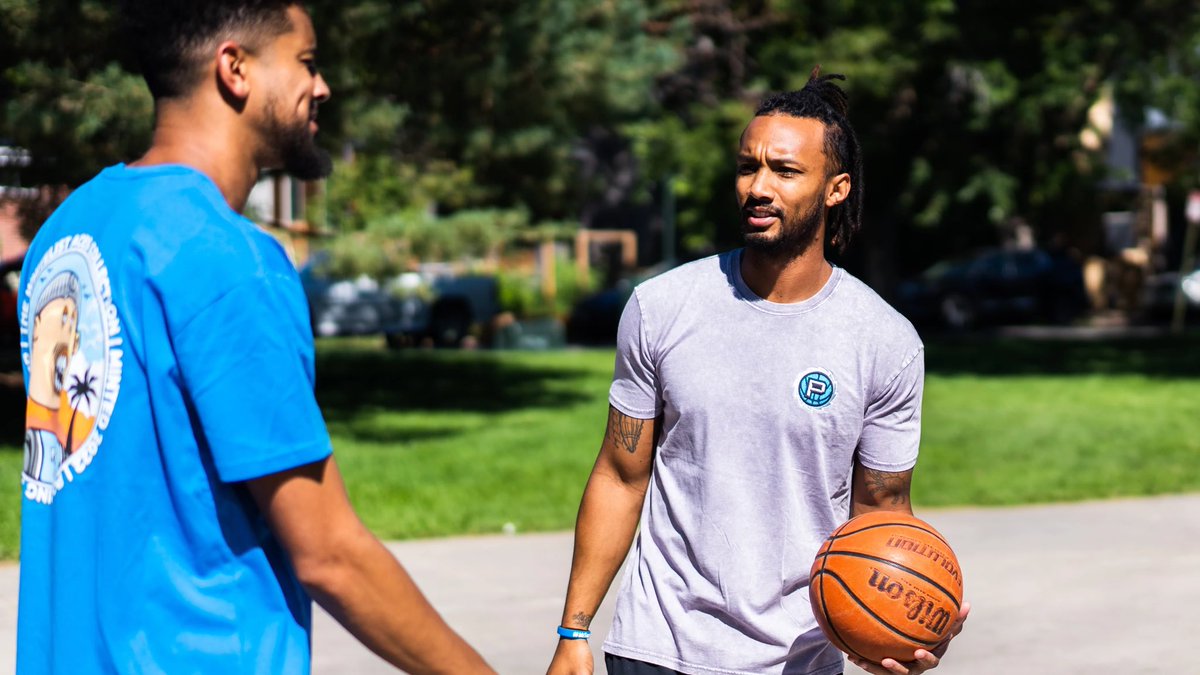 We’re in the championship. Get your Aces x <a href="/big3_power/">Power</a> shirts! 

⚡️ shop.thewhitelist.io/products/big3-…

⚡️ shop.thewhitelist.io/products/big3-…