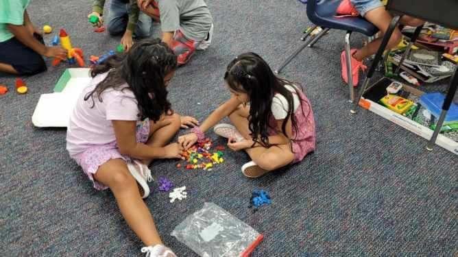 mscheyllynn's tweet photo. Day 1 was one to remember! We loved having students and visitors back in our building! #HickeyBelieves #BelievePISD #PlanoISDFirstDay22 https://t.co/F0LwcYiyCc