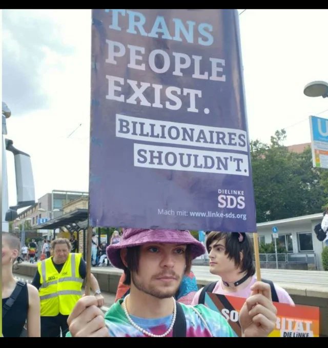 Imposter_Edits's tweet photo. A message i can get behind! https://t.co/v1fCOvIjho