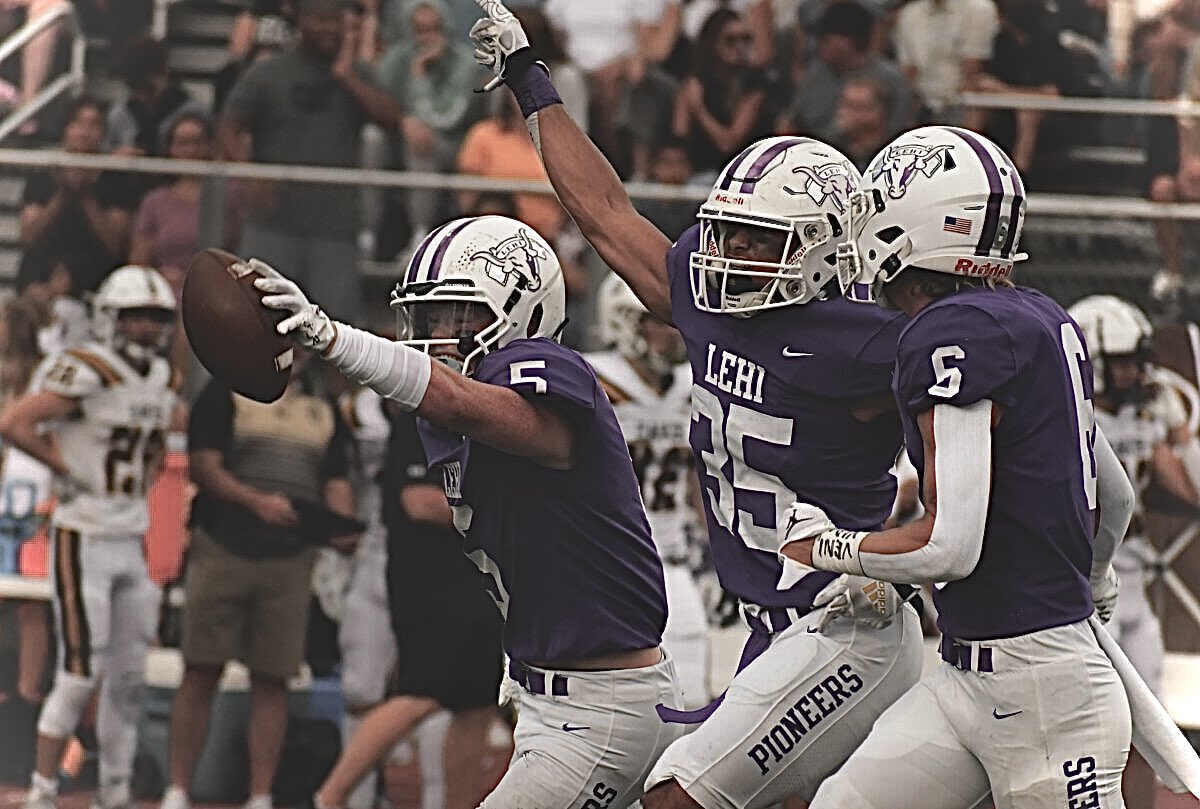 ChanseMiller15's tweet photo. Great team win against Davis! 48-0 @LehiFootball https://t.co/woklP3DugH