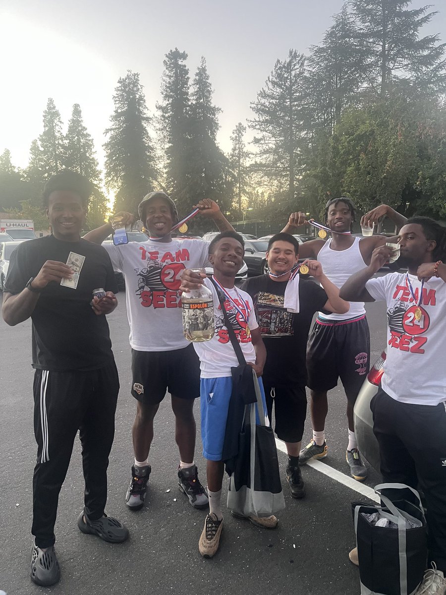 DelBoogie_'s tweet photo. #TeamSeez π₯πΈπ€§ https://t.co/OdGXNStuXf